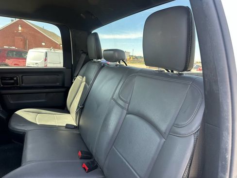 Used 2024 RAM 2500 Tradesman w/ Chrome Appearance Group AWD/4WD image 29