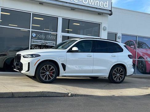Certified 2024 BMW X5 xDrive50e w/ M Sport Package image 5