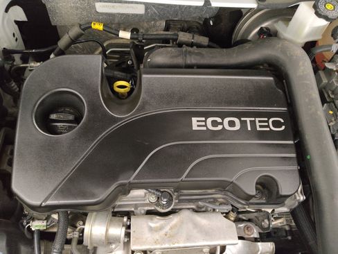 Used 2022 Chevrolet Equinox RS w/ RS Leather Package image 30