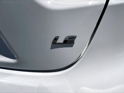 Used 2020 Toyota Corolla LE FWD image 8