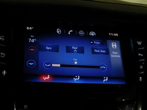 Used 2015 Cadillac Escalade Luxury image 54