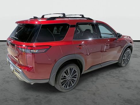 New 2026 Nissan Pathfinder SL AWD/4WD image 4