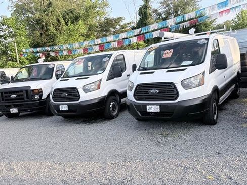 Used 2016 Ford Transit 250 130 Low Roof RWD image 10