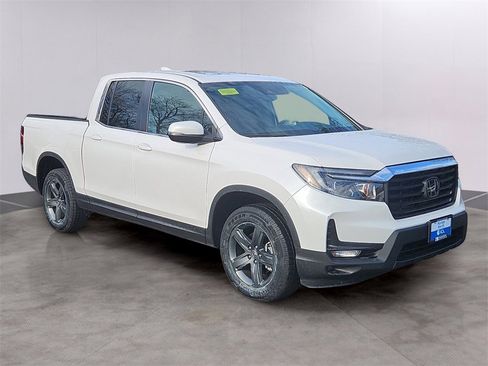 Certified 2023 Honda Ridgeline RTL image 3