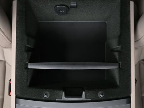 Certified 2024 Porsche Panamera image 18