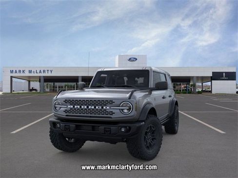 New 2026 Ford Bronco Badlands image 2