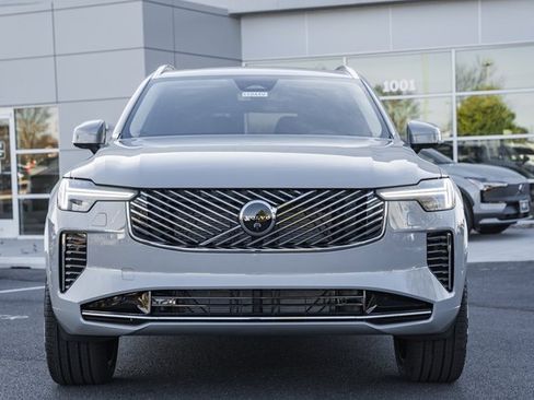 New 2026 Volvo XC90 B6 Plus image 2