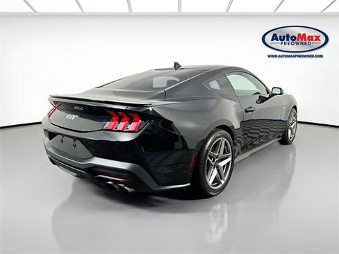 Used 2024 Ford Mustang GT Premium image 2