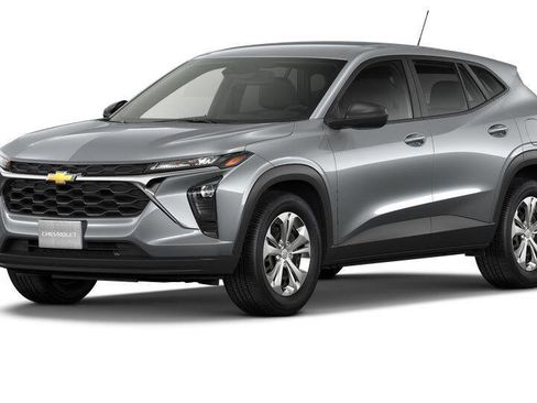 New 2026 Chevrolet Trax LS FWD image 2