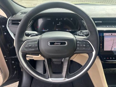 New 2026 Jeep Grand Cherokee Limited w/ Trailer Tow Package image 15