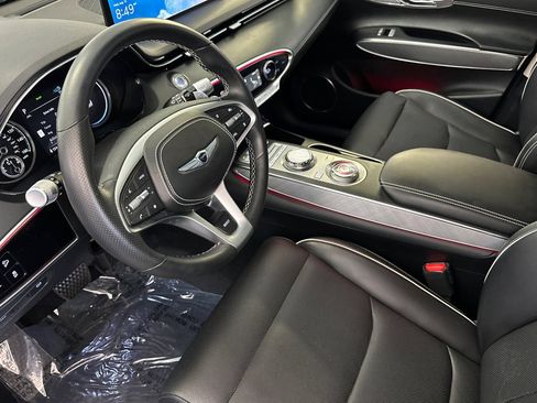 Used 2025 Genesis Electrified GV70 AWD/4WD image 13
