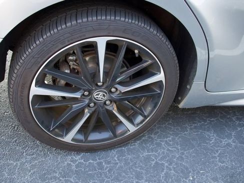 Used 2019 Toyota Camry XSE w/ Driver Assist Package FWD image 9