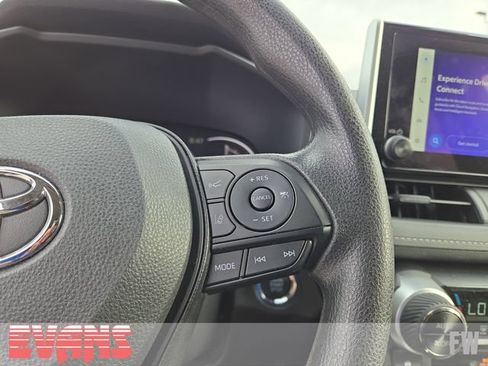 Certified 2025 Toyota RAV4 XLE AWD/4WD image 14