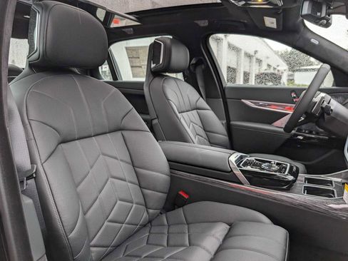 New 2025 BMW 760i xDrive 760i xDrive image 13