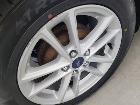 Used 2018 Ford Focus SE FWD image 31