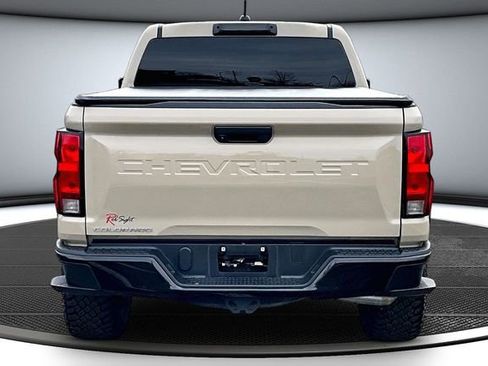 Used 2023 Chevrolet Colorado Trail Boss image 5