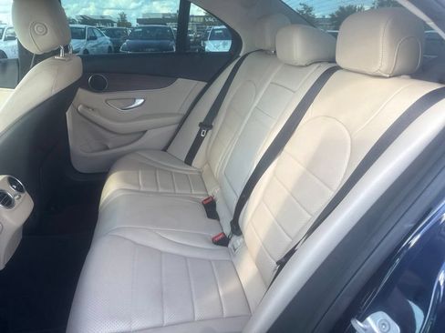 Used 2021 Mercedes-Benz C 300 4MATIC Sedan image 24