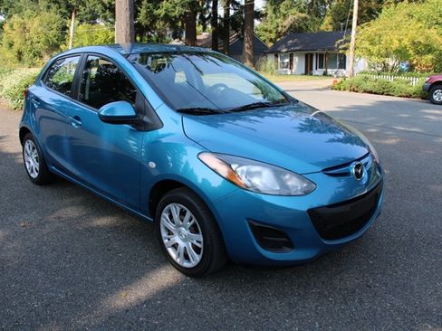 Used 2012 MAZDA MAZDA2 Sport image 2