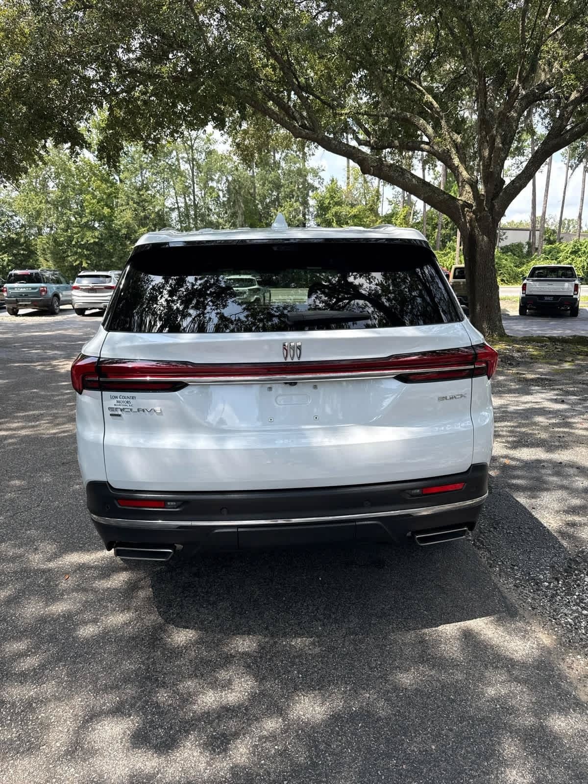 Used 2026 Buick Enclave Preferred w/ Super Cruise Package AWD/4WD image 4