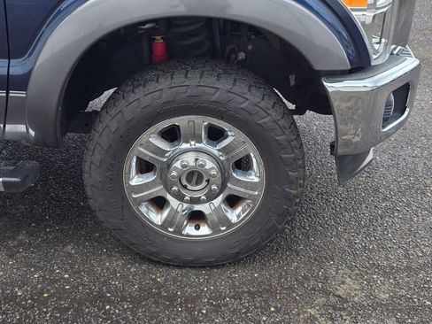 Used 2013 Ford F250 Lariat w/ Chrome Pkg image 9