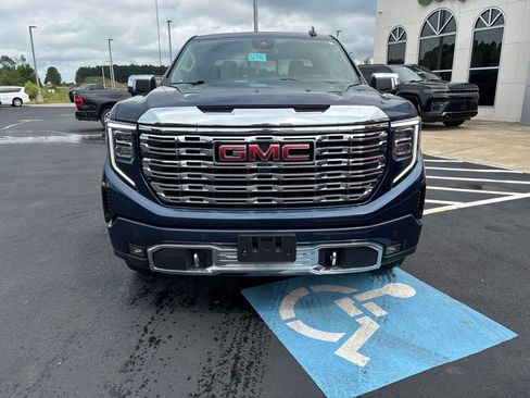 Used 2022 GMC Sierra 1500 Denali AWD/4WD image 4
