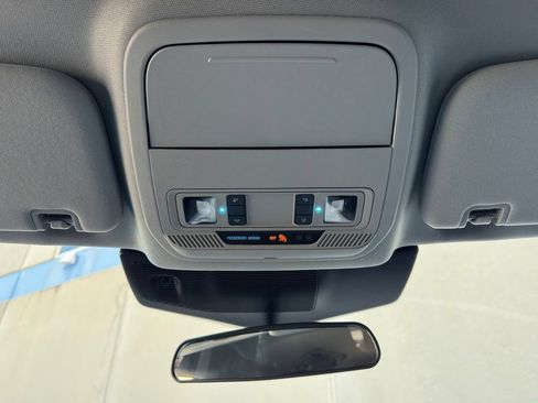 Used 2023 Ford Explorer XLT w/ Equipment Group 202A AWD/4WD image 28