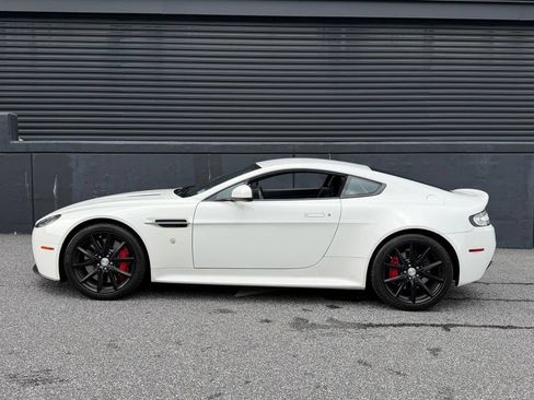 Used 2015 Aston Martin V8 Vantage GT RWD image 7