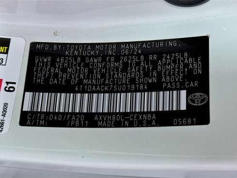 Certified 2025 Toyota Camry LE FWD image 30
