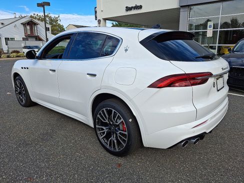 Used 2025 Maserati Grecale GT AWD/4WD image 4