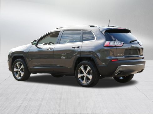 Used 2019 Jeep Cherokee Limited AWD/4WD image 5