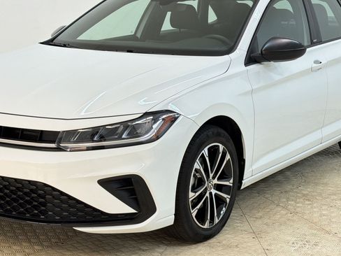 Used 2025 Volkswagen Jetta Sport FWD image 19