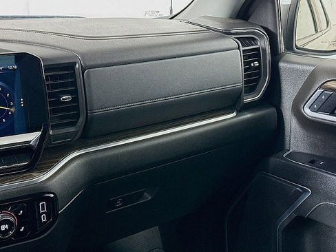 Used 2025 Chevrolet Silverado 1500 LT image 21