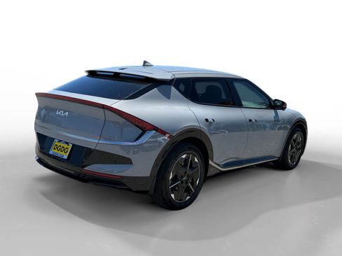 New 2026 Kia EV6 Wind RWD image 5