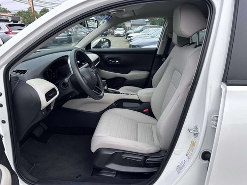 Certified 2026 Honda HR-V LX image 11