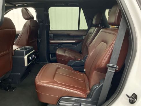 Used 2024 Ford Expedition Limited AWD/4WD image 15