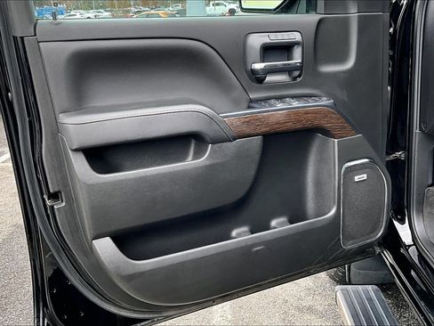 Used 2018 GMC Sierra 1500 Denali w/ Denali Ultimate Package image 18