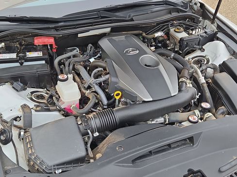 Used 2023 Lexus IS 300 w/ Comfort Package image 10