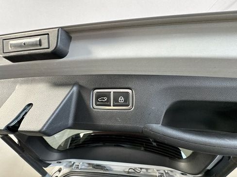 Certified 2023 Kia Sorento SX AWD/4WD image 34
