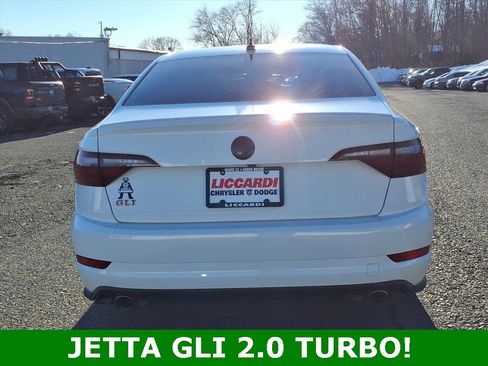 Used 2021 Volkswagen Jetta GLI image 5