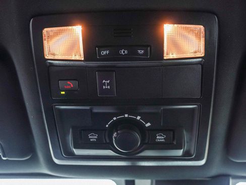 Used 2023 Toyota Tacoma TRD Off-Road image 28