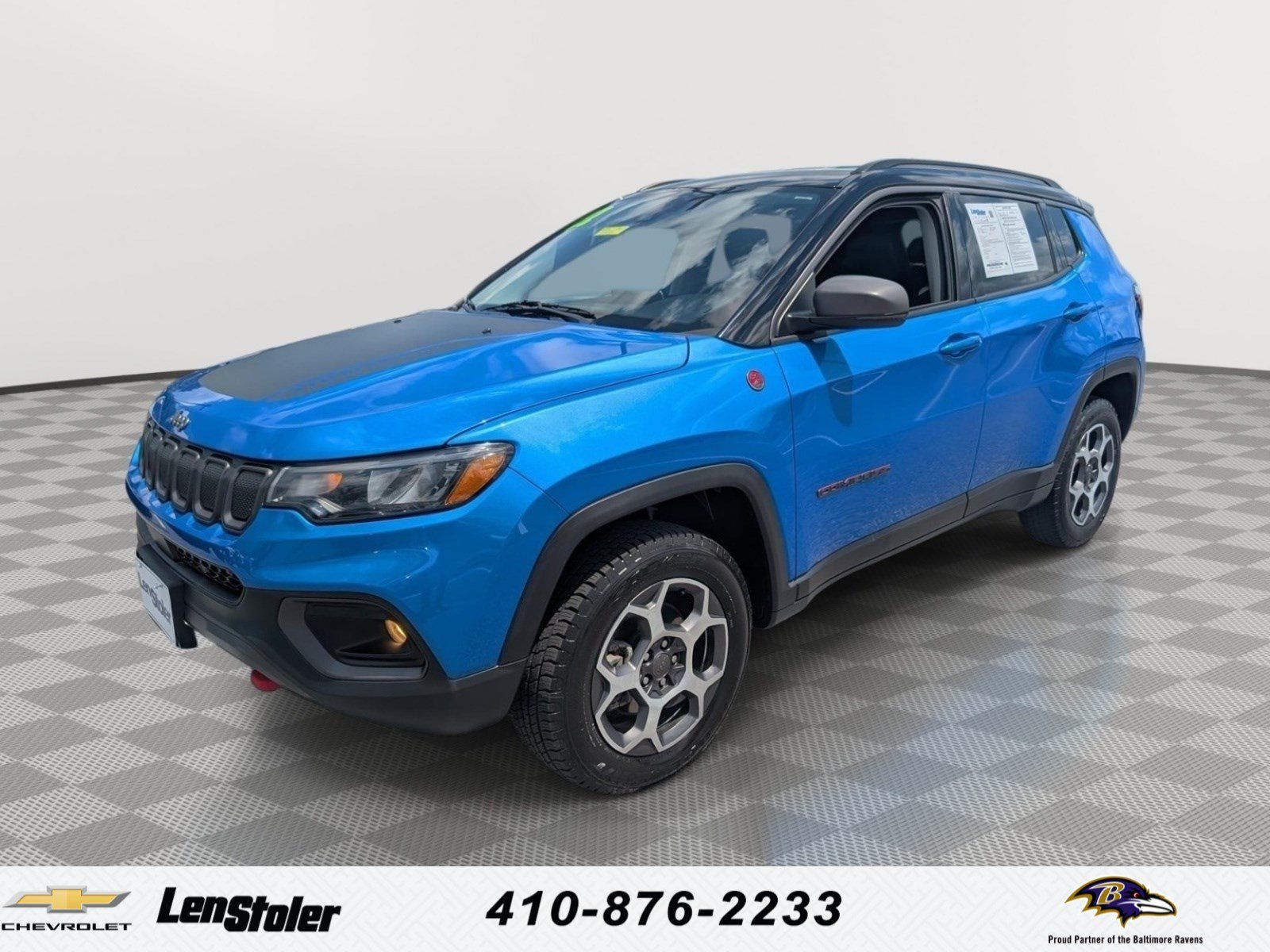 Used 2022 Jeep Compass Trailhawk w/ Trailhawk Convenience Group AWD/4WD image 1