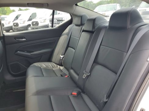 Used 2020 Nissan Altima 2.5 Platinum FWD image 31