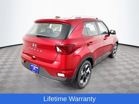 New 2025 Hyundai Venue Limited image 5