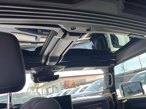 Used 2025 GMC Hummer EV 2X AWD/4WD image 36