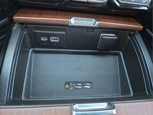 Used 2022 GMC Yukon Denali w/ Max Trailering Package image 15