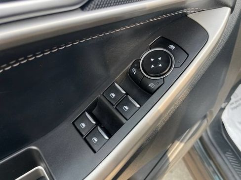 Used 2023 Ford Explorer XLT w/ Equipment Group 202A AWD/4WD image 21