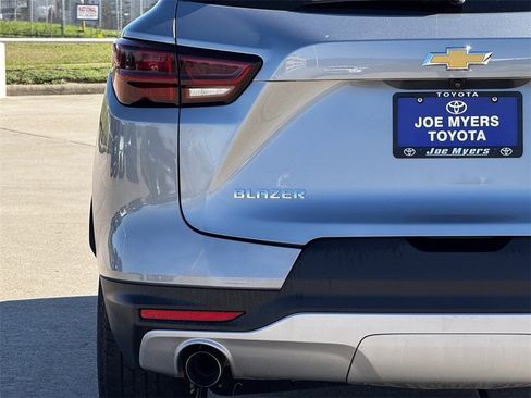 Used 2025 Chevrolet Blazer LT image 11