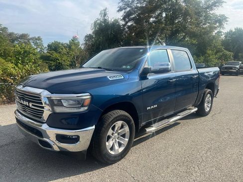 Used 2023 RAM 1500 Laramie AWD/4WD image 4
