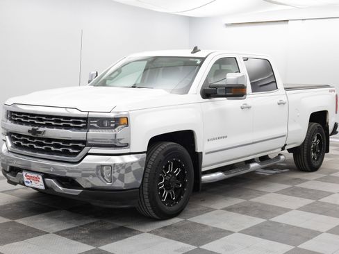 Used 2018 Chevrolet Silverado 1500 LTZ w/ LTZ Plus Package image 5