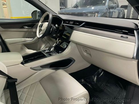 Used 2021 Jaguar F-PACE S image 26